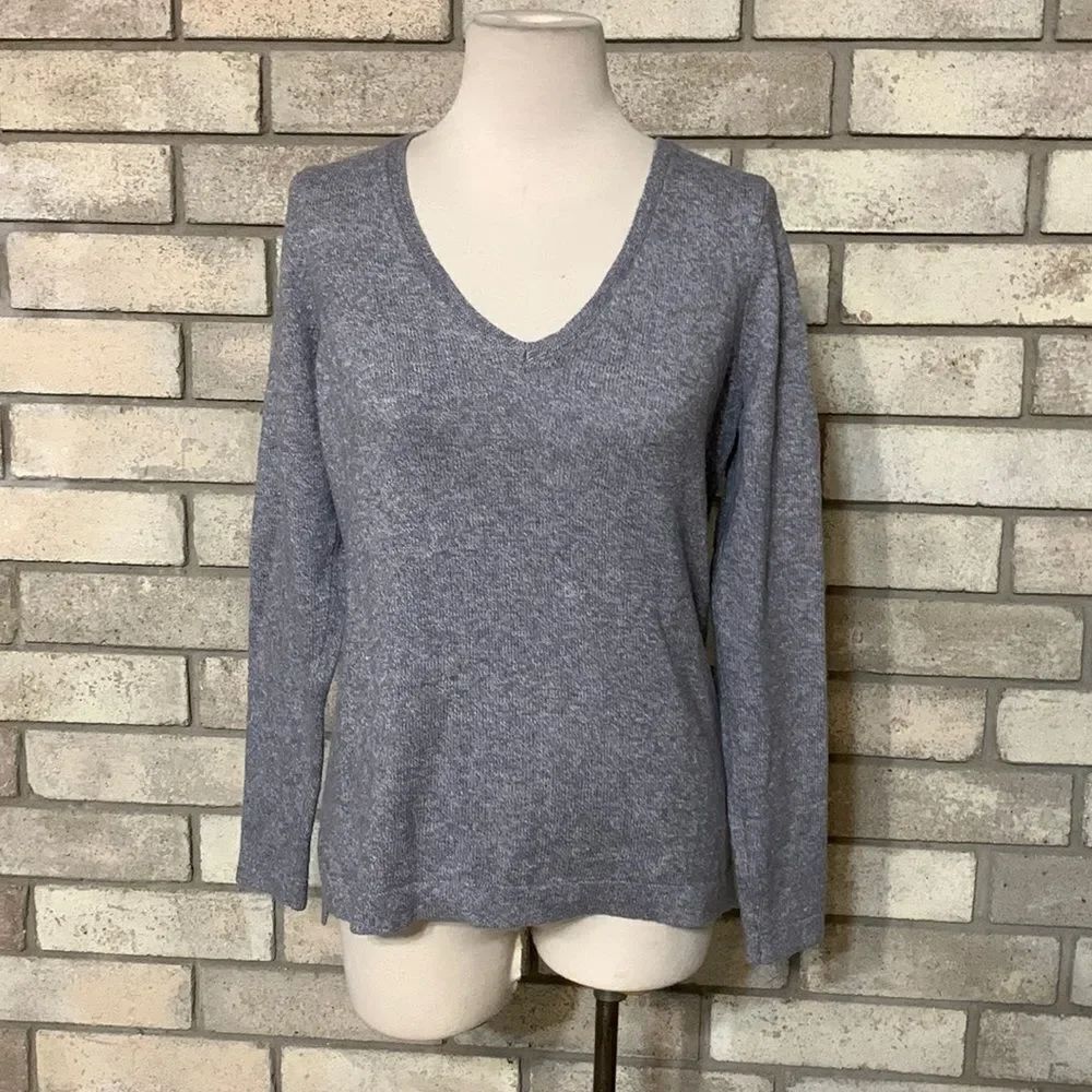 3for$20 v neck sweater medium